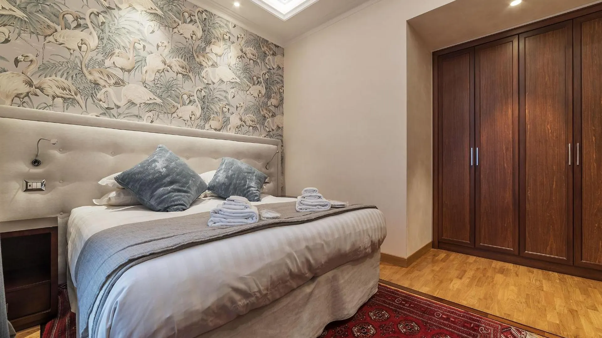 900 Apartments Rome Italy