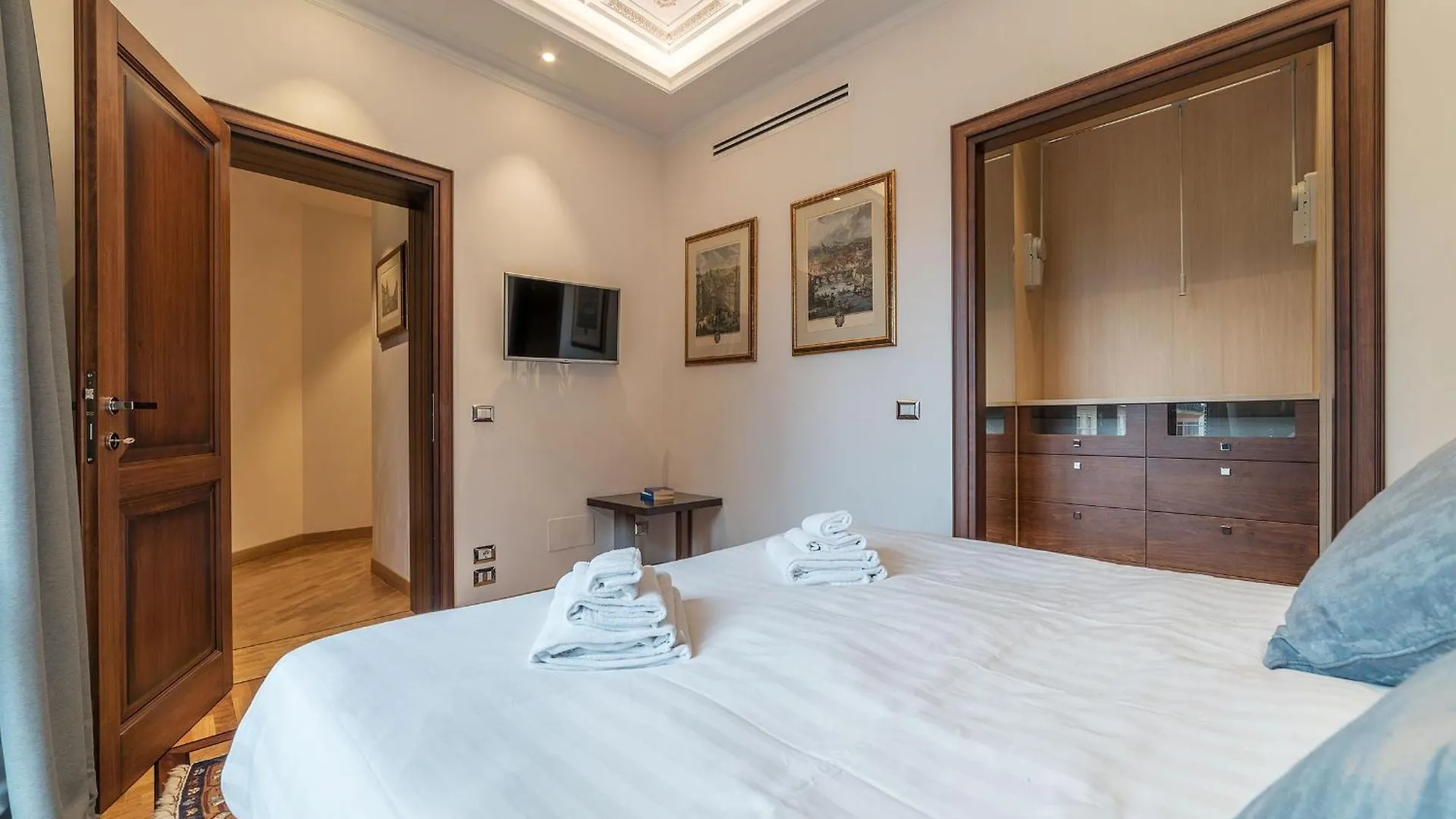 900 Apartments Rome