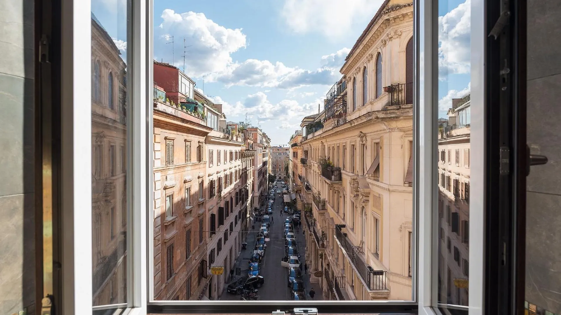 900 Apartments Rome