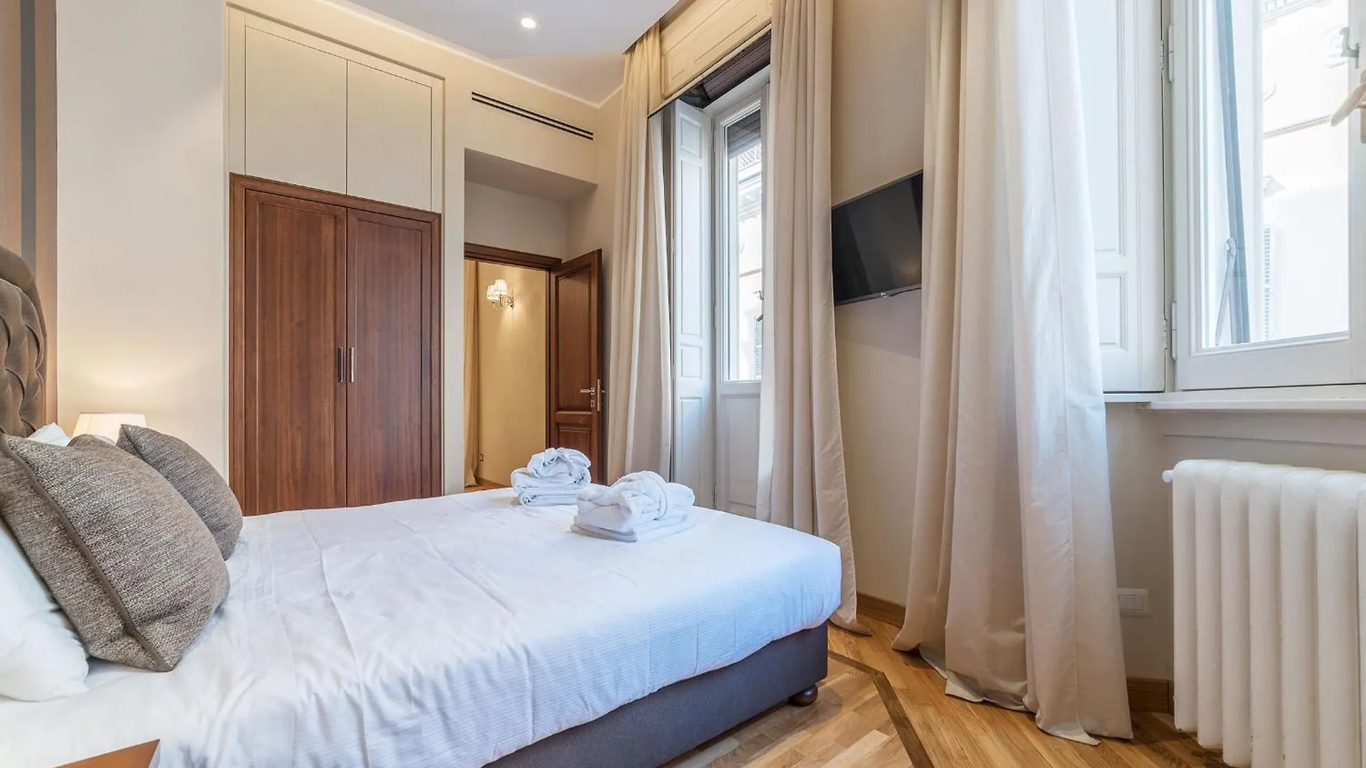 900 Apartments Rome